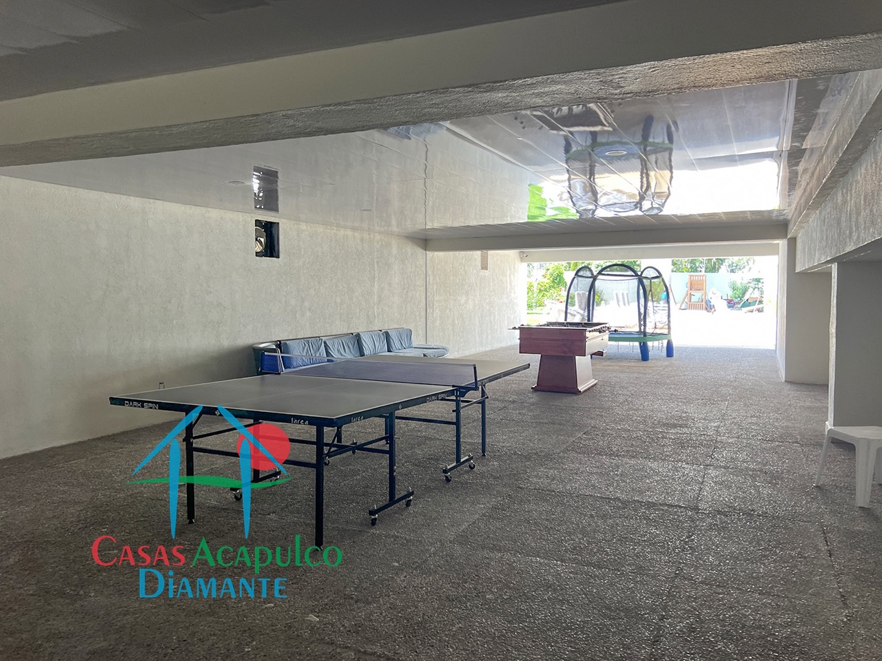 Acqualina Skylife - Salón de jóvenes 2